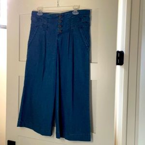 Sundance denim wide leg cropped pants, size P10. New w/o tag, never worn.